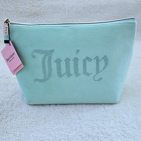 Juicy Couture Handbags - Juicy🍊 Couture Travel✈️ Cosmetic Bag👝 - NWT